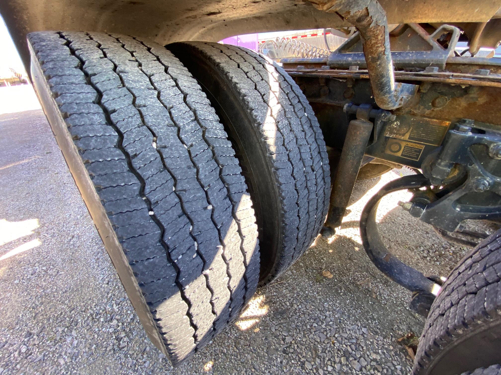 2020 PETERBILT 579 - Image 28